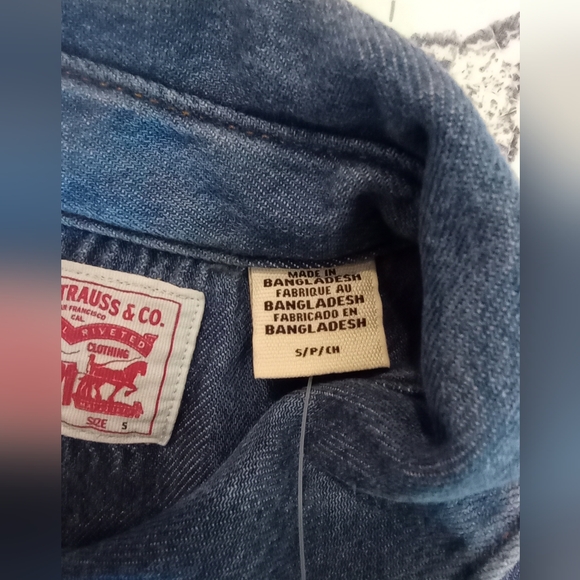 Levi's Solid Relaxed Fit Shirt Denim - Picture 12 of 14